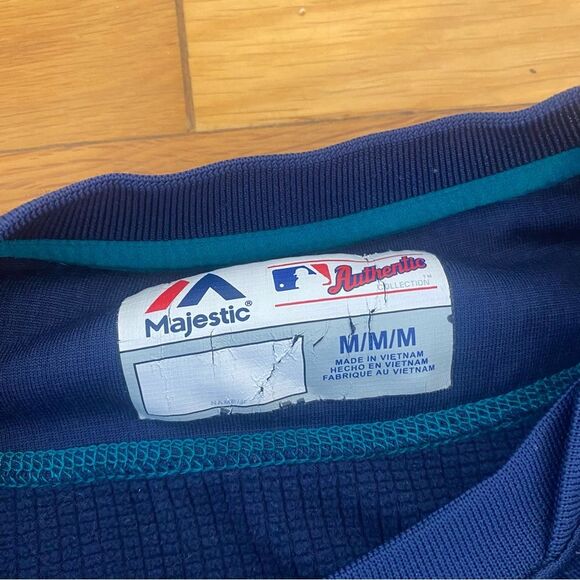 Majestic Seattle Mariners warm up long sleeve - Medium - Picture 4 of 4